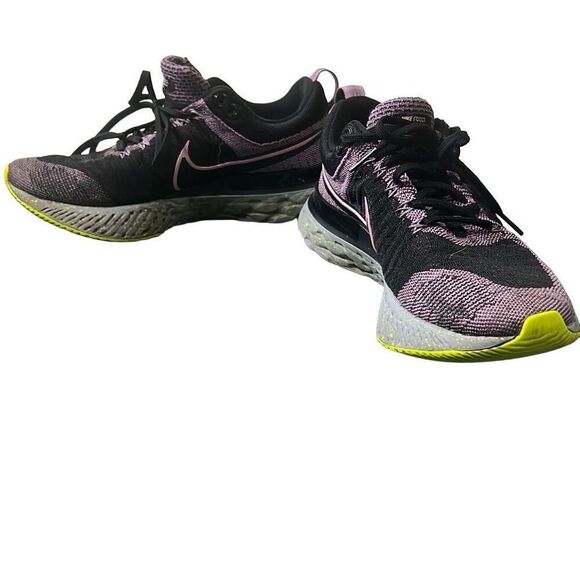 Nike Women's Black and Purple React Infinity Flyknit 2 Lace Up Running Shoes Siz - Picture 5 of 13